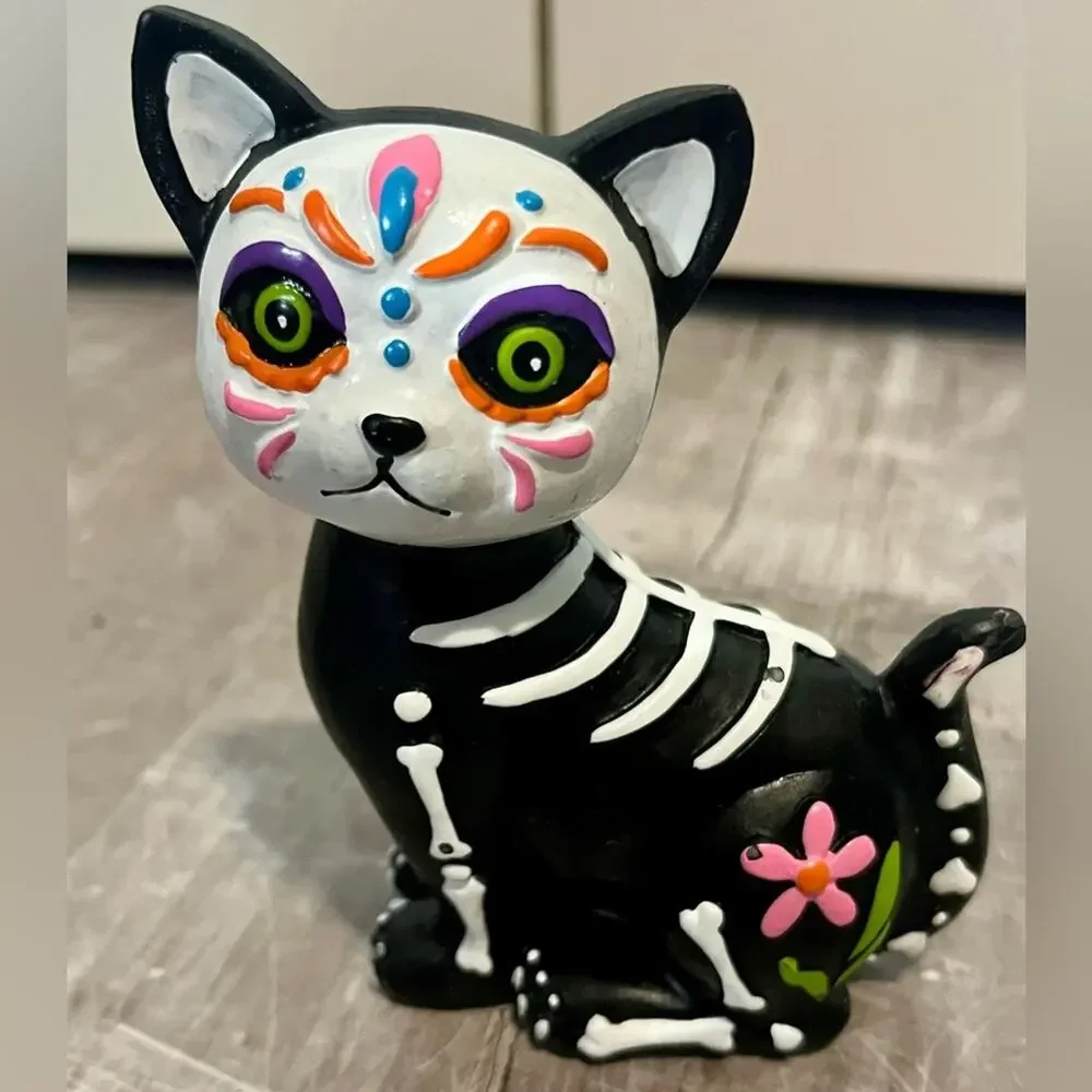 NWOT Day of the Dead cat and dog figurines